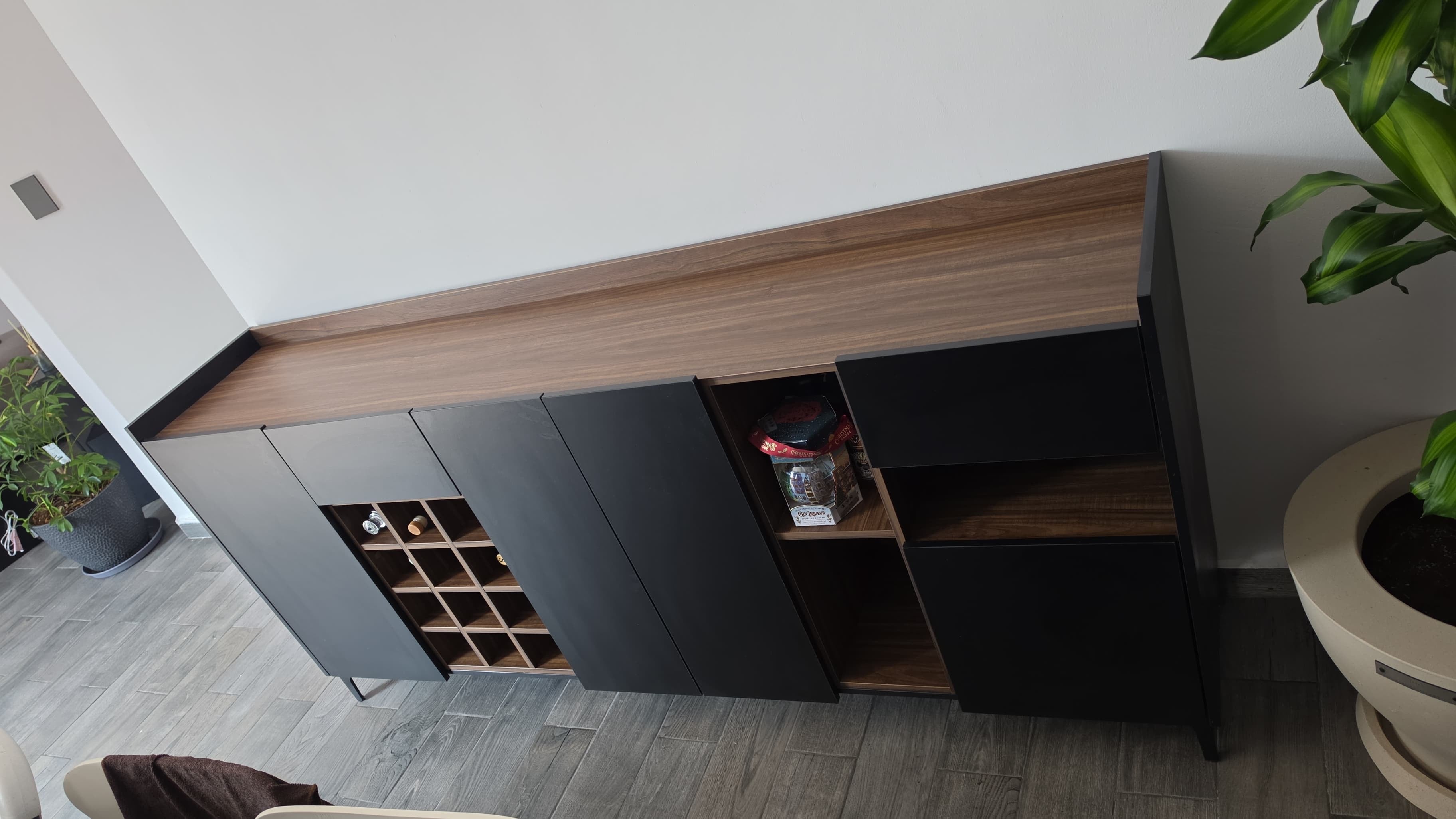 Mueble fabricado por USTUDIO