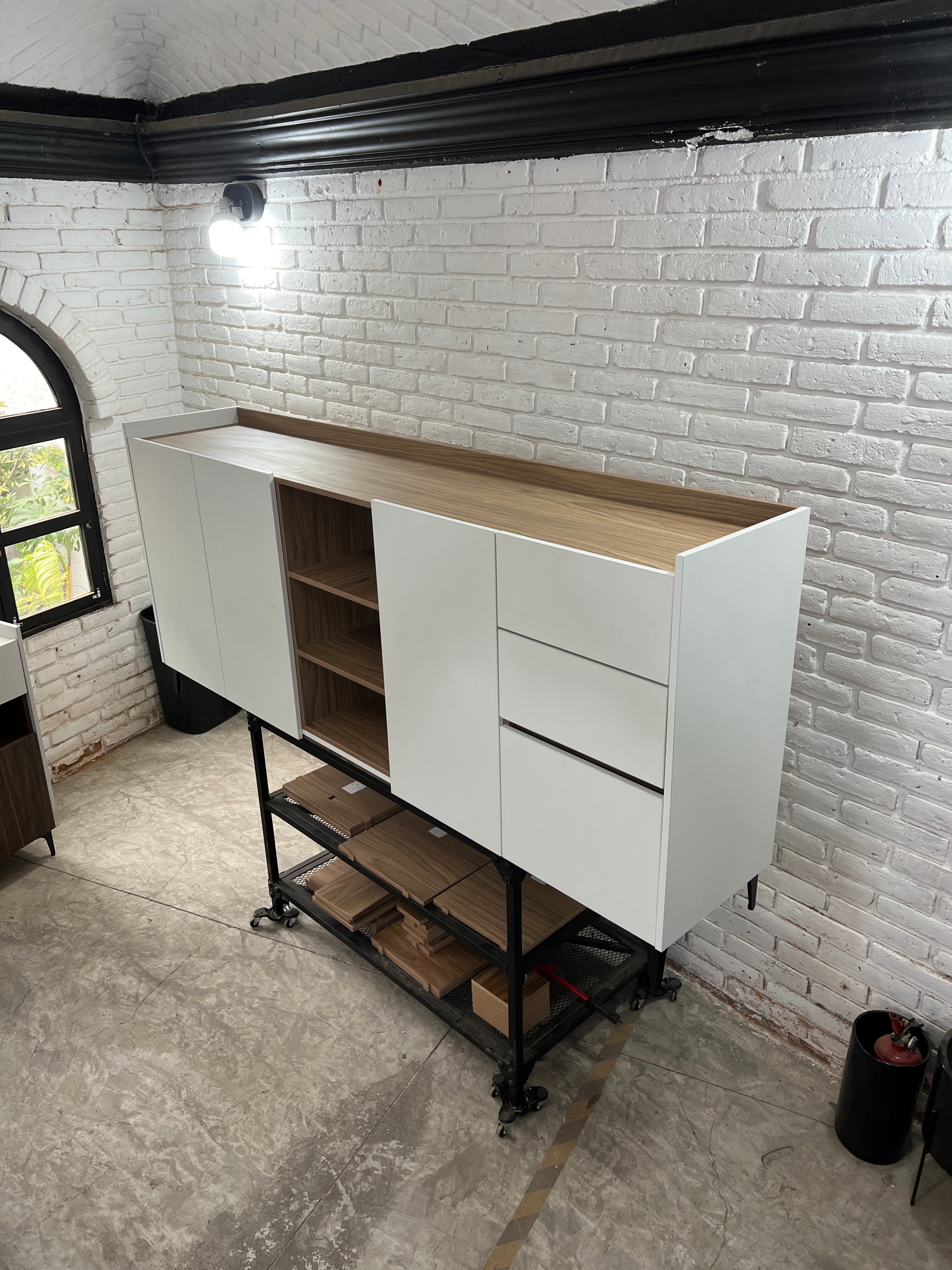 Mueble fabricado por USTUDIO
