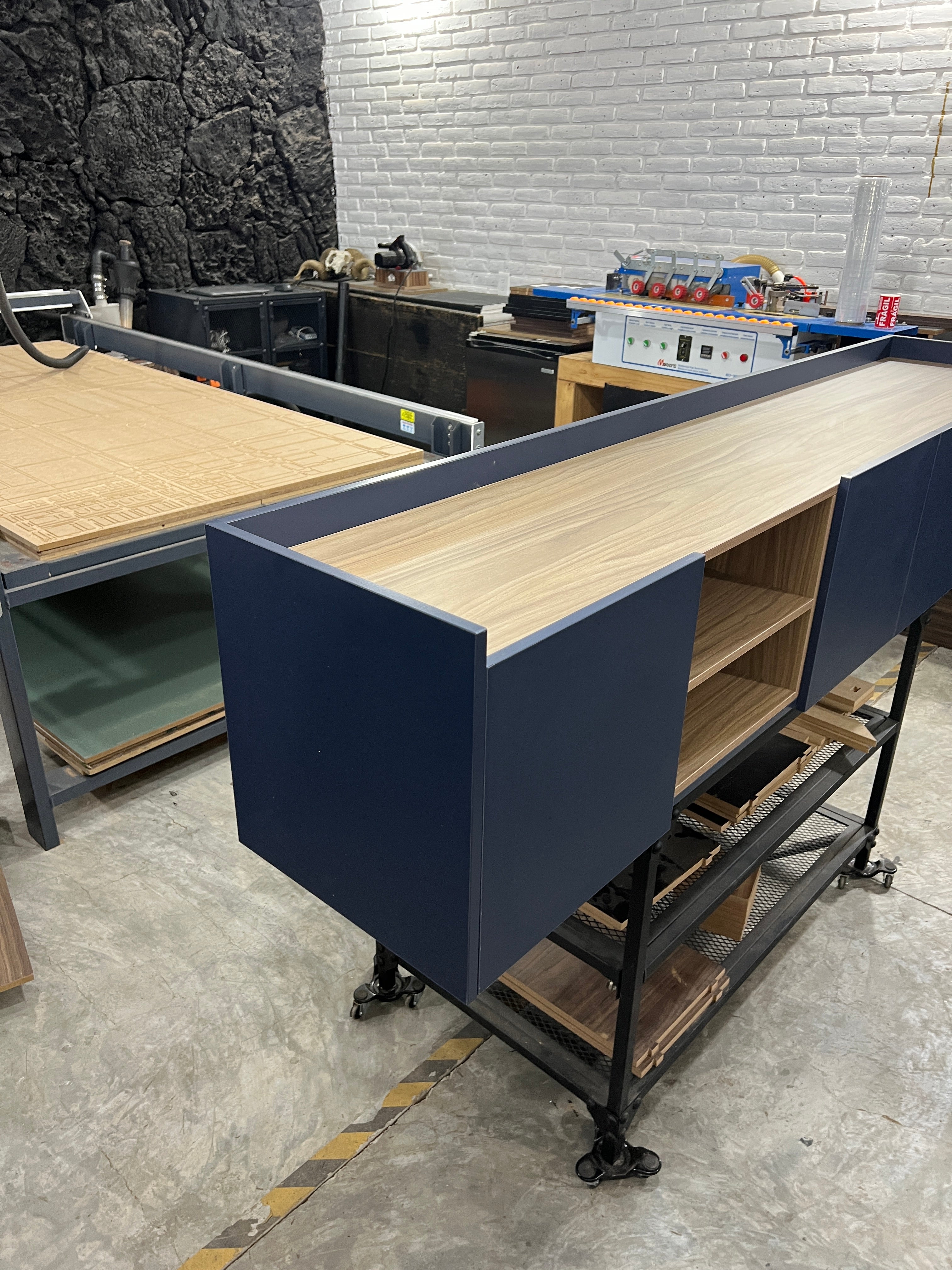 Mueble fabricado por USTUDIO