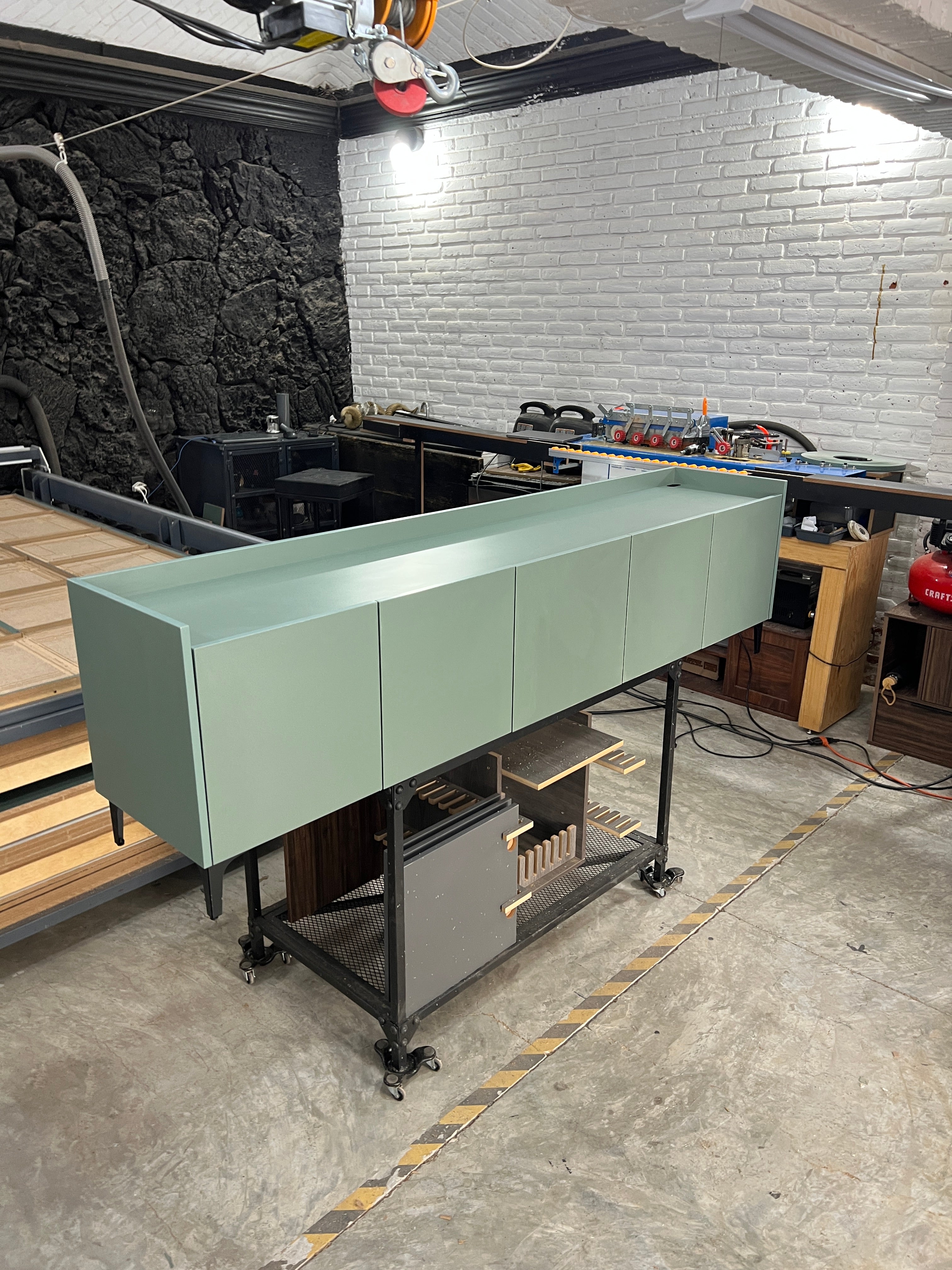 Mueble fabricado por USTUDIO