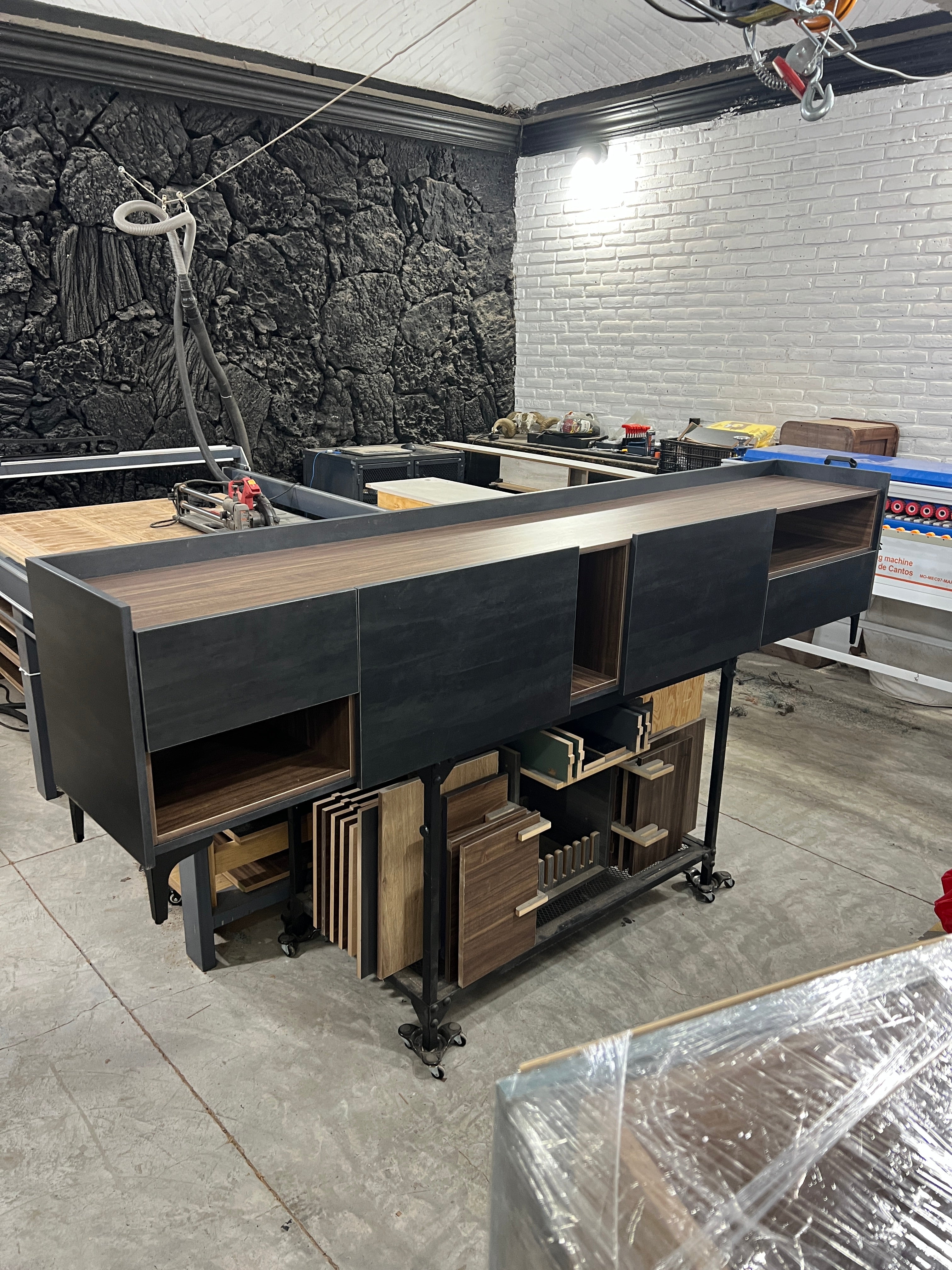Mueble fabricado por USTUDIO
